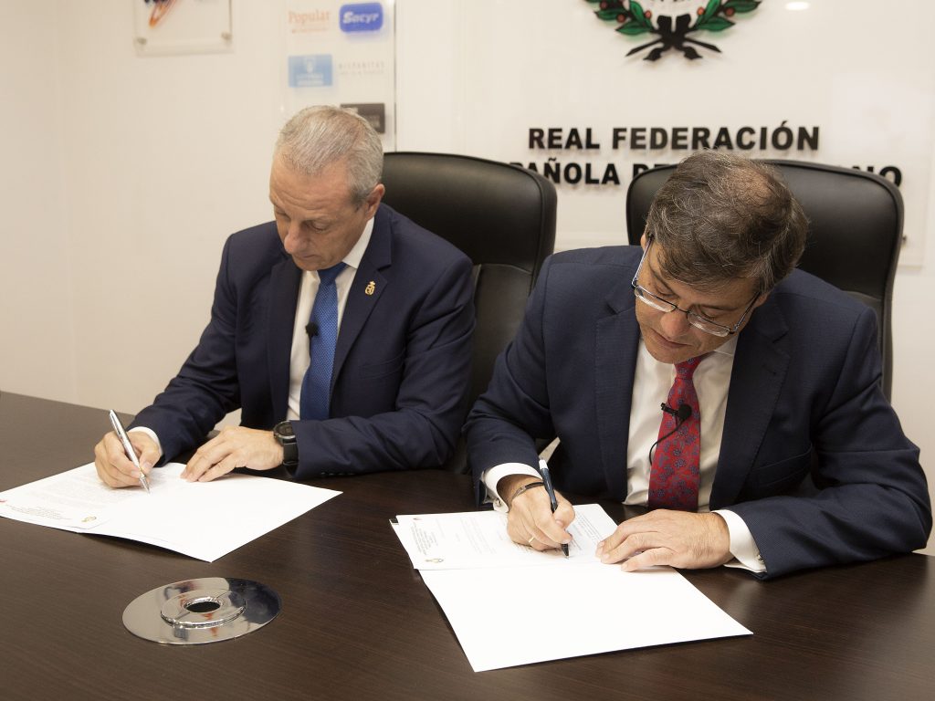 La RFEBM y la FCYLBM firman el acuerdo para la organización del CESA 2019 en Valladolid